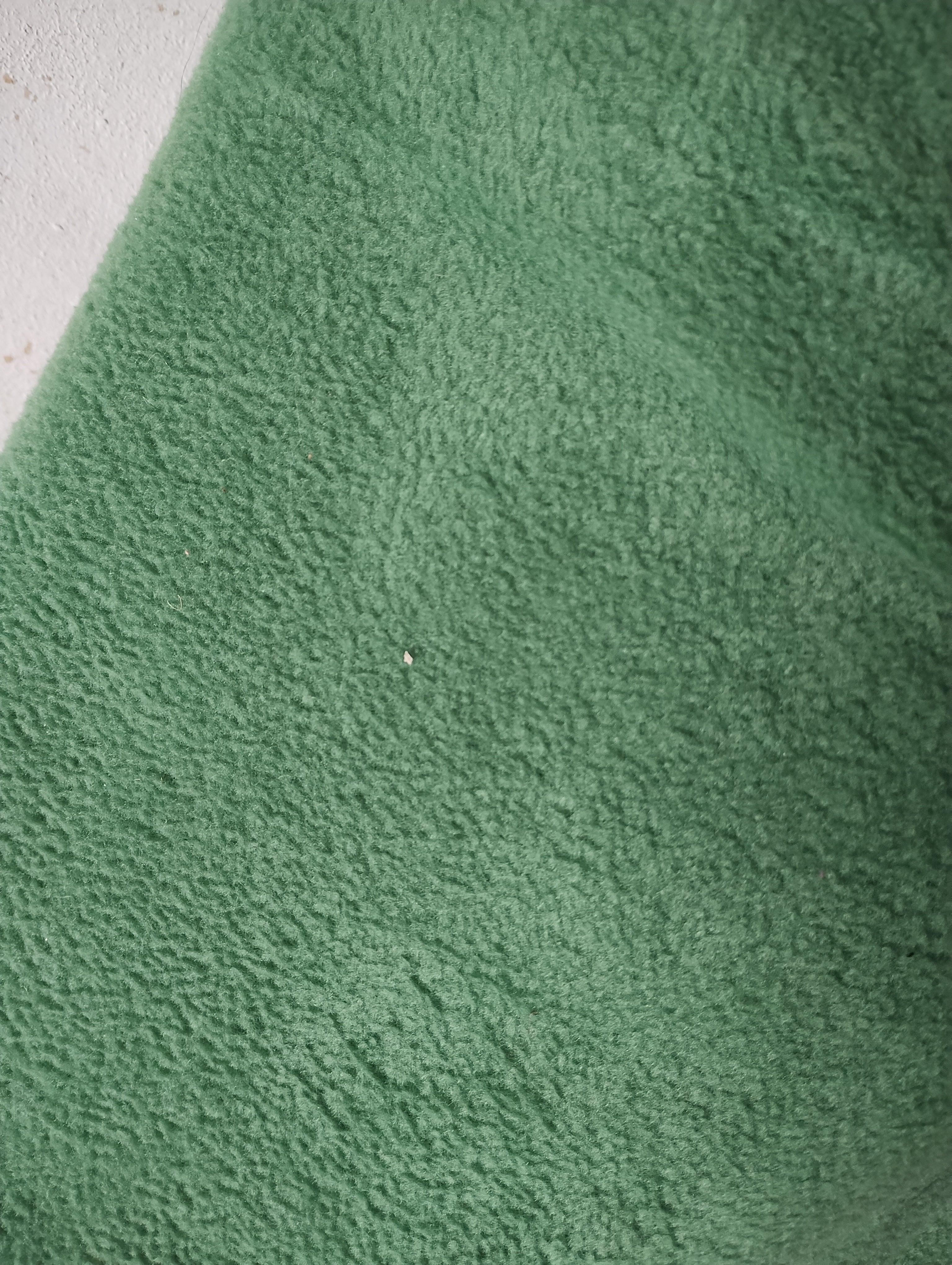 Fleece grøn - bemærk, fave på billede er ikke retsvisende